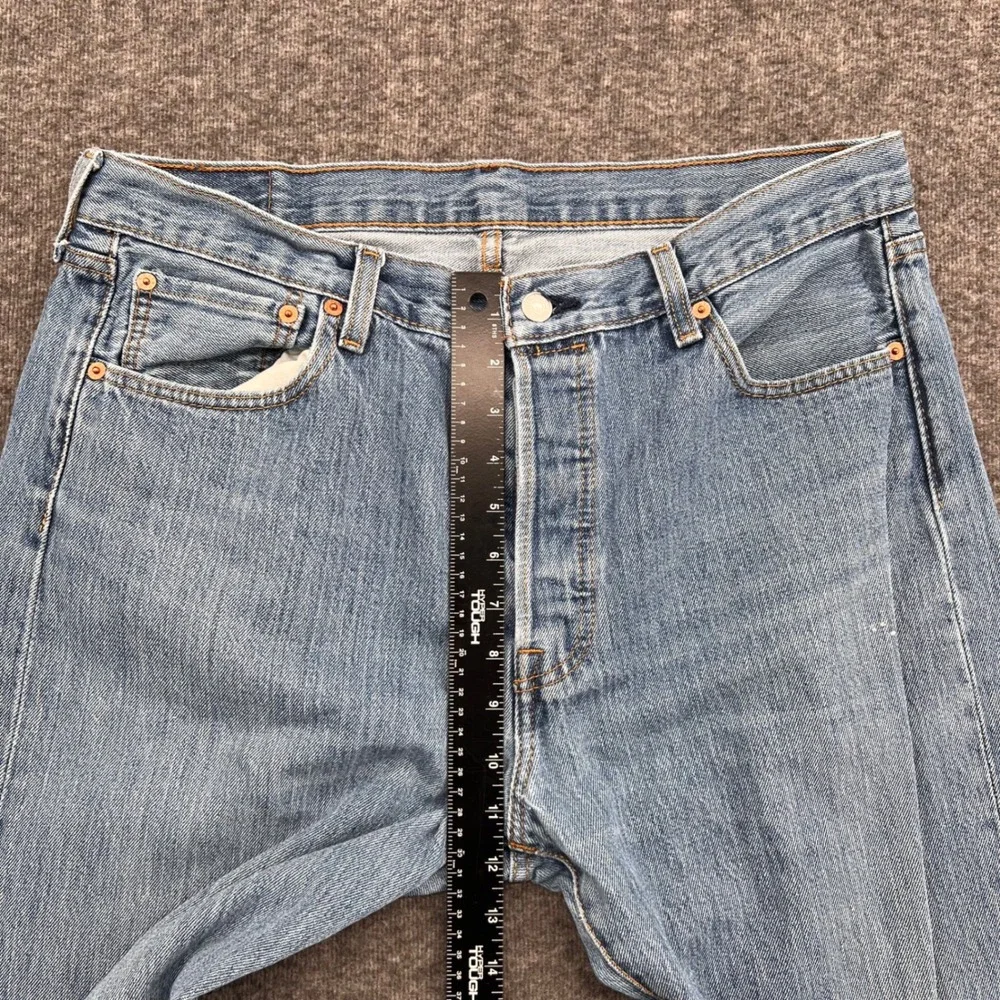 Levis 501 Original Fit Mens Light Wash Blue Straight Leg Button Fly Jeans W34